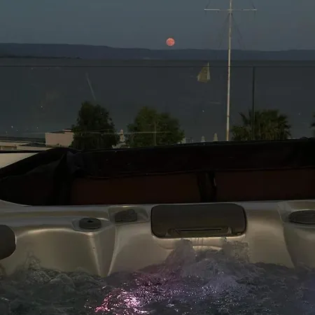 Rooftop Loft With Hydromassage *