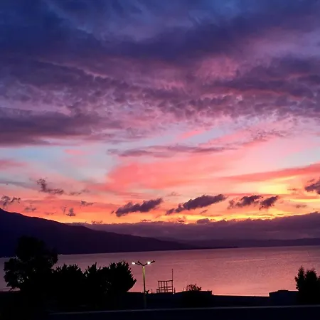 Rooftop Loft With Hydromassage Διαμέρισμα *