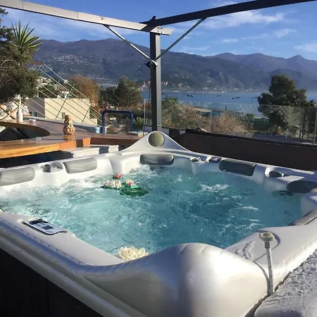 Rooftop Loft With Jacuzzi Volos