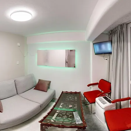 Apartment Rooftop Loft With Jacuzzi Volos