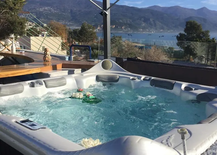 Rooftop Loft With Hydromassage Volos